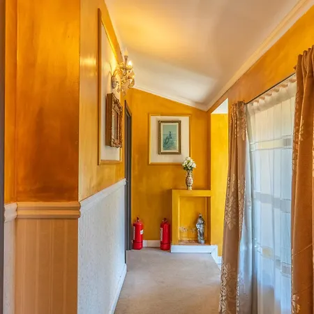 18 Boutique Bucharest