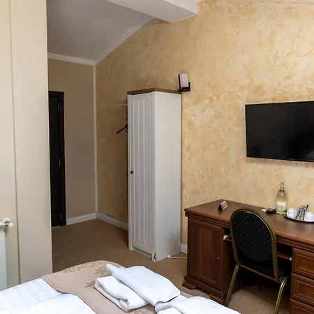 18 Boutique Guest house