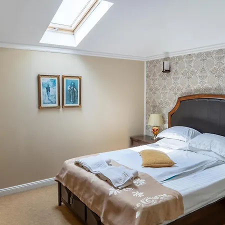 18 Boutique 3* Bukurešť