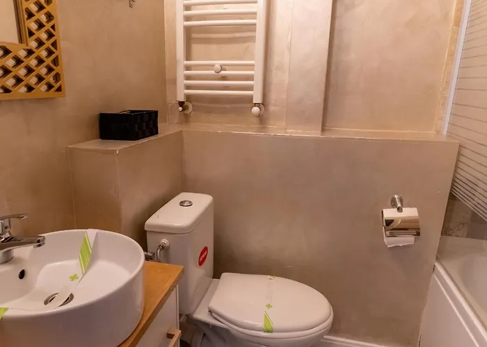 18 Boutique 3* Bukarest