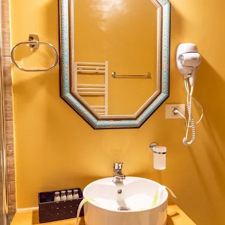 Πανσιόν 18 Boutique 3*
