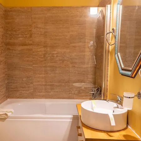 Konukevi 18 Boutique