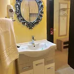 18 Boutique 3*