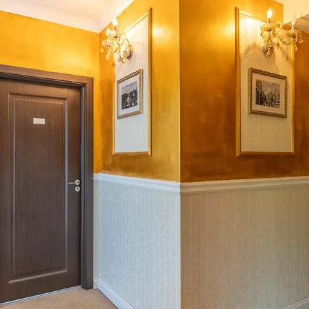 18 Boutique 3* Bucharest